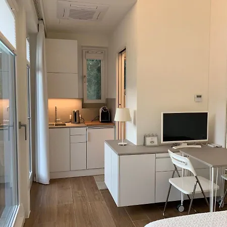 Casabella-lago Maggiore 4* Lesa