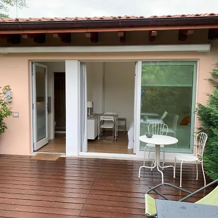 Couette-café Casabella-lago Maggiore 4*