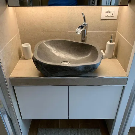 Casabella-lago Maggiore لسا