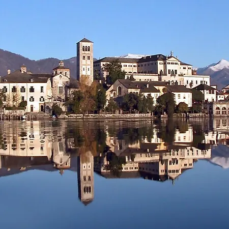 Casabella-lago Maggiore فندق مبيت وإفطار لسا