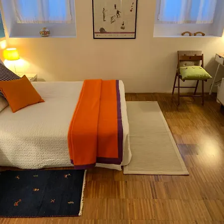 Casabella-lago Maggiore 4*