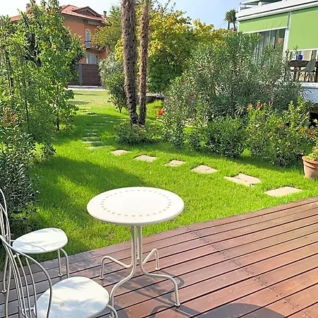 فندق مبيت وإفطار Casabella-lago Maggiore 4*