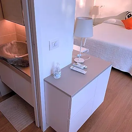 فندق مبيت وإفطار Casabella-lago Maggiore 4*