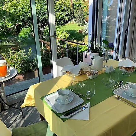 Casabella-lago Maggiore