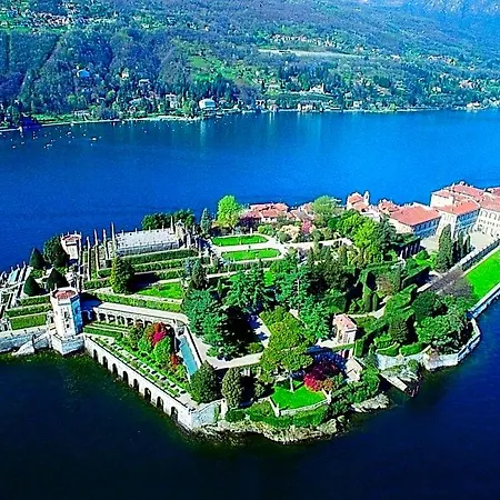 Casabella-lago Maggiore Bed & Breakfast