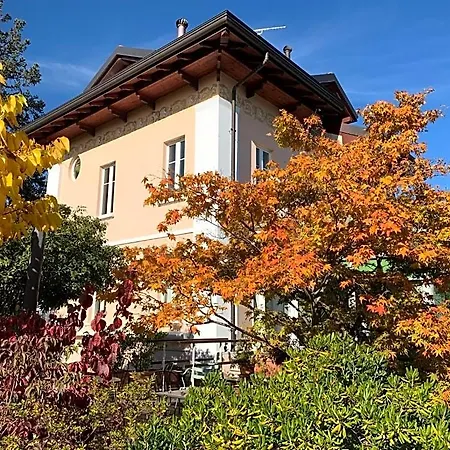 Casabella-lago Maggiore فندق مبيت وإفطار 4*