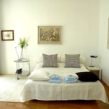 Casabella-lago Maggiore Bed & Breakfast 4*