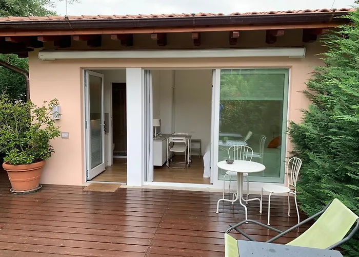 Couette-café Casabella-lago Maggiore 4*