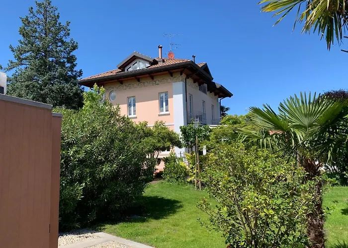 Casabella-lago Maggiore Couette-café 4*